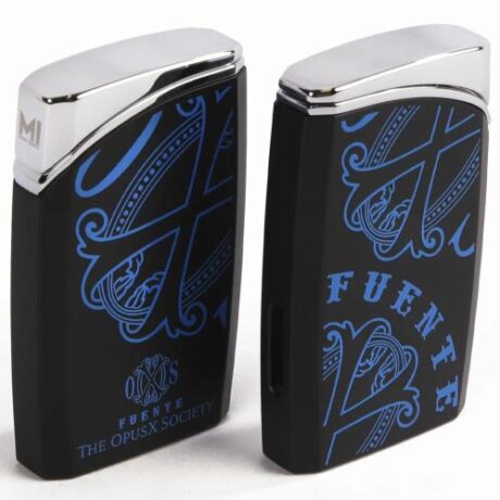 Arturo Fuente OXS Manny Iriarte J30 Lighter