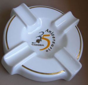 COHIBA 35TH ANNIVERSARY 2001 ASHTRAY Limited Edition